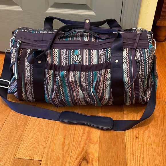 lululemon athletica Handbags - Lululemon RARE Duffle Gym/Travel Bag